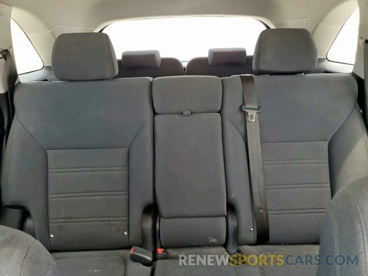 10 fotografías del automóvil dañado 5XYPG4A5XKG558737 KIA SORENTO 2019