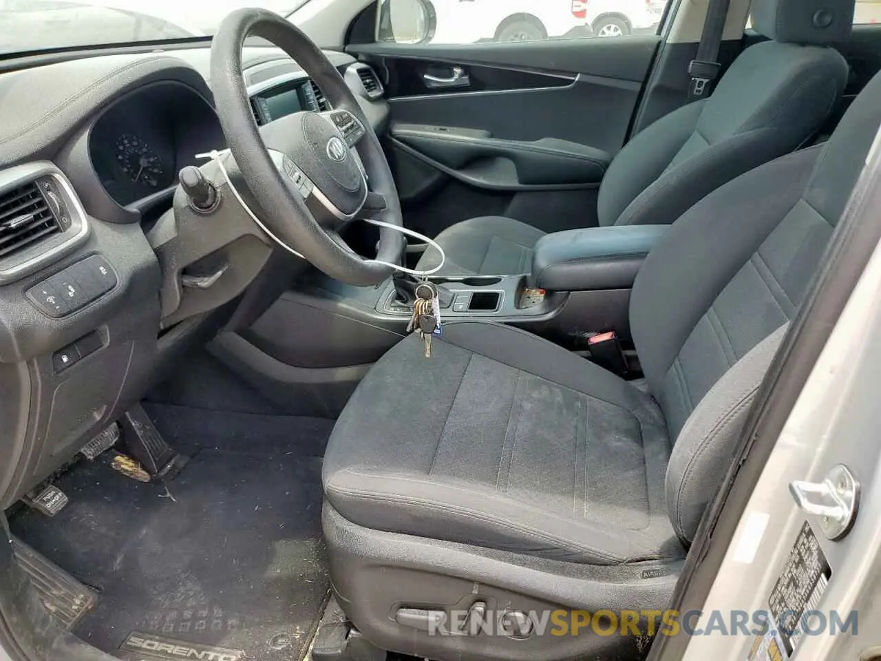 7 fotografías del automóvil dañado 5XYPG4A5XKG558737 KIA SORENTO 2019