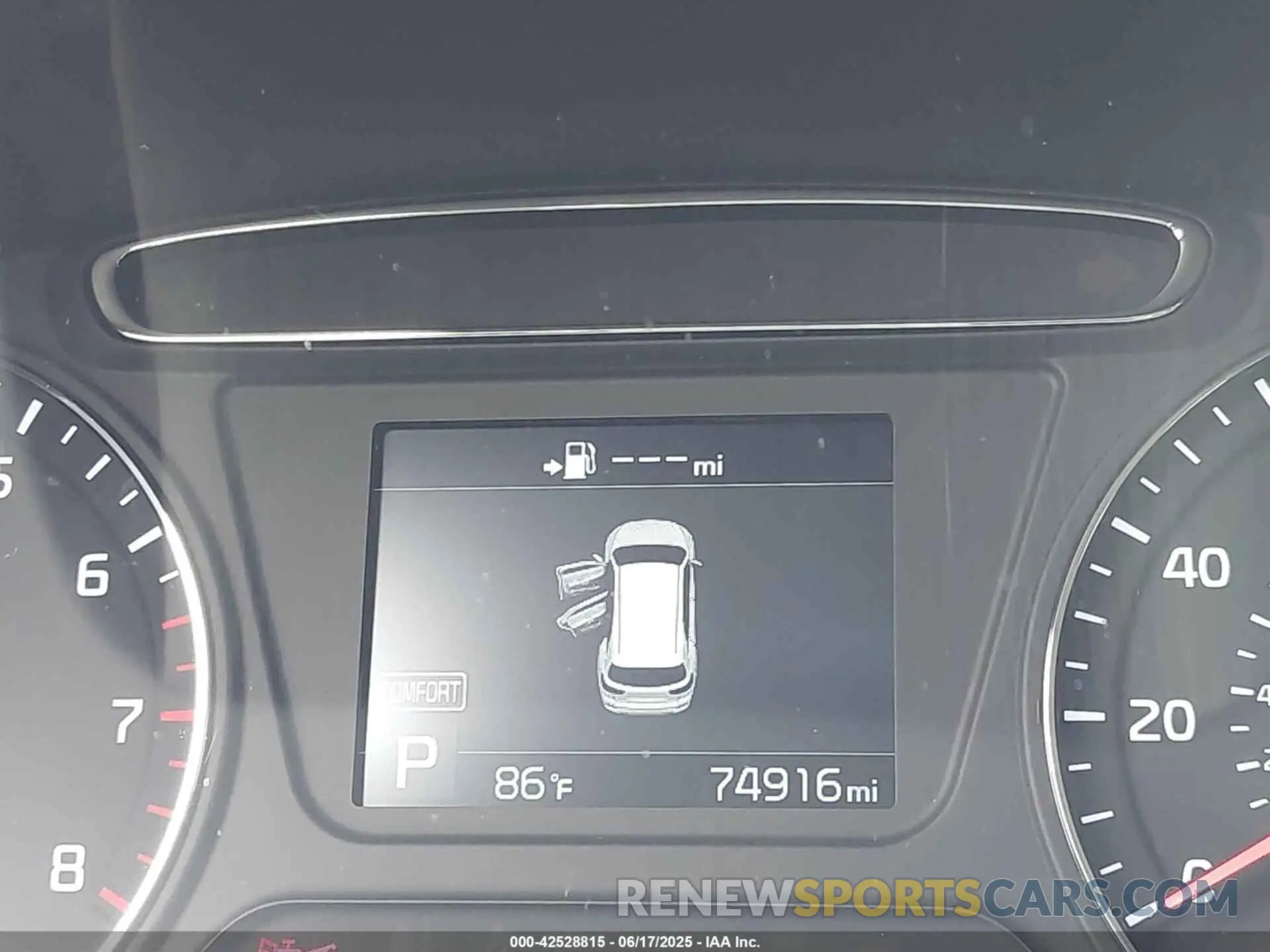 14 fotografías del automóvil dañado 5XYPGDA32KG438462 KIA SORENTO 2019