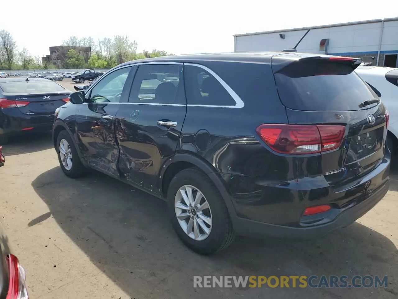 2 fotografías del automóvil dañado 5XYPGDA33KG538702 KIA SORENTO 2019