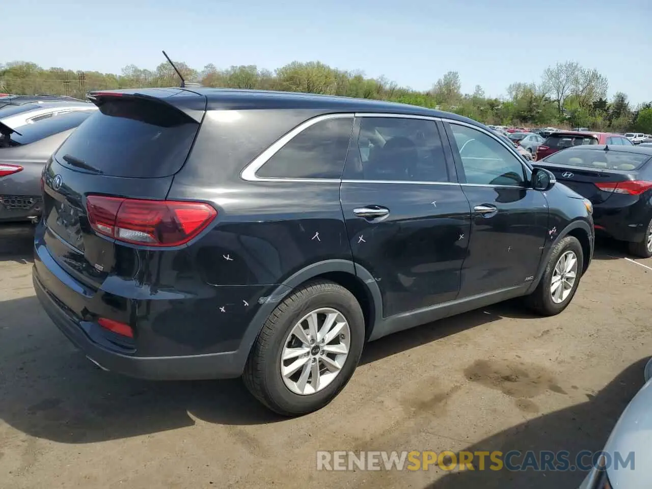 3 fotografías del automóvil dañado 5XYPGDA33KG538702 KIA SORENTO 2019