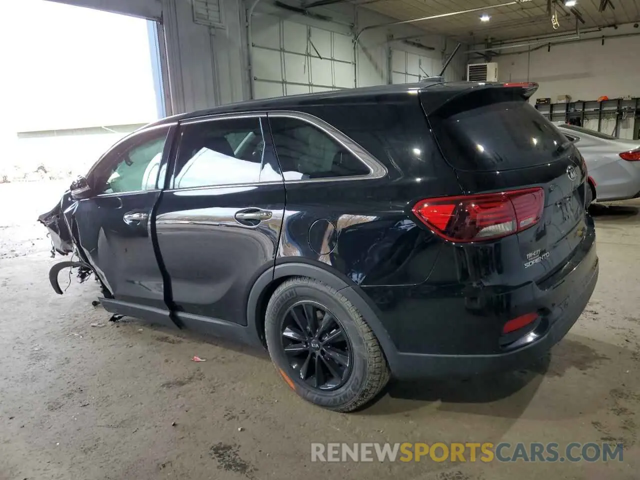 2 fotografías del automóvil dañado 5XYPGDA33KG548324 KIA SORENTO 2019
