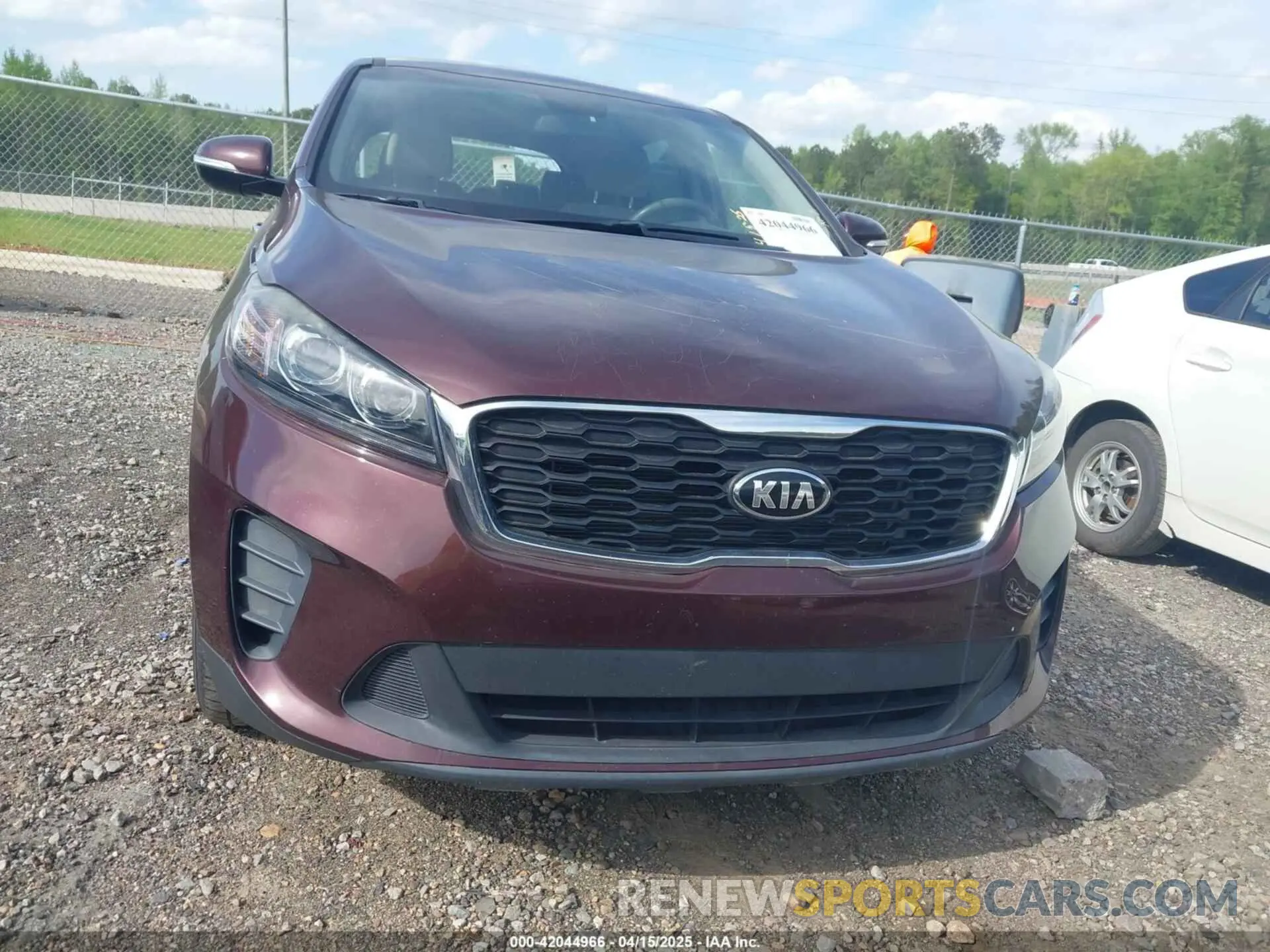 12 fotografías del automóvil dañado 5XYPGDA33KG554768 KIA SORENTO 2019