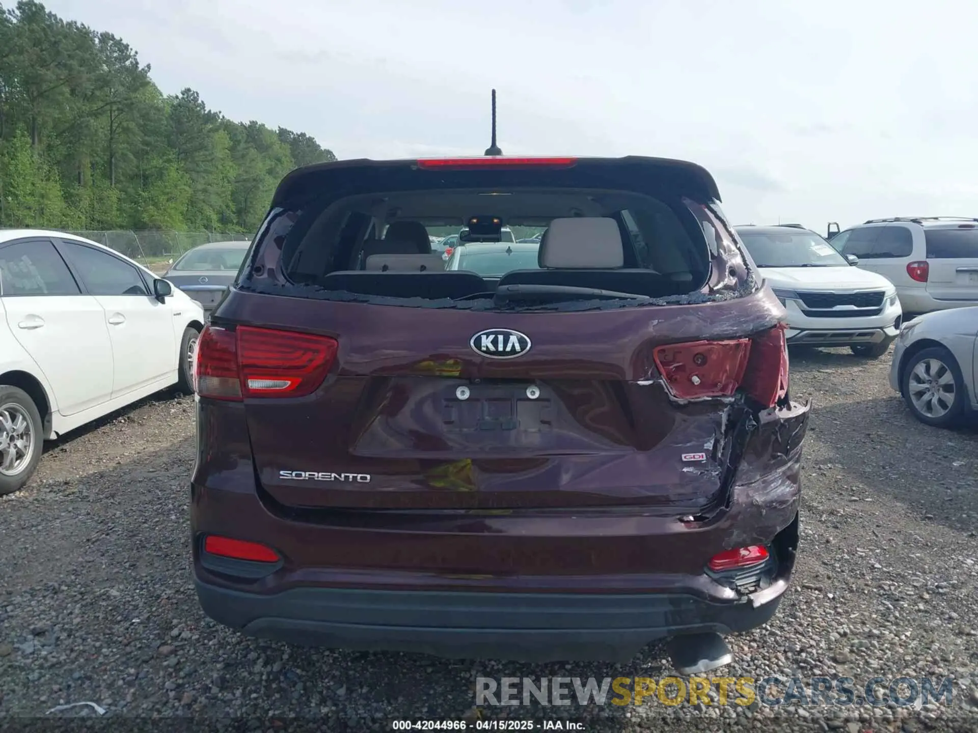 16 fotografías del automóvil dañado 5XYPGDA33KG554768 KIA SORENTO 2019