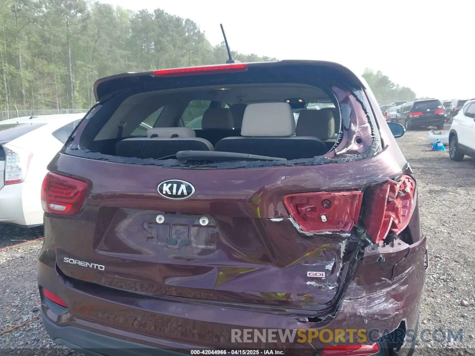 17 fotografías del automóvil dañado 5XYPGDA33KG554768 KIA SORENTO 2019