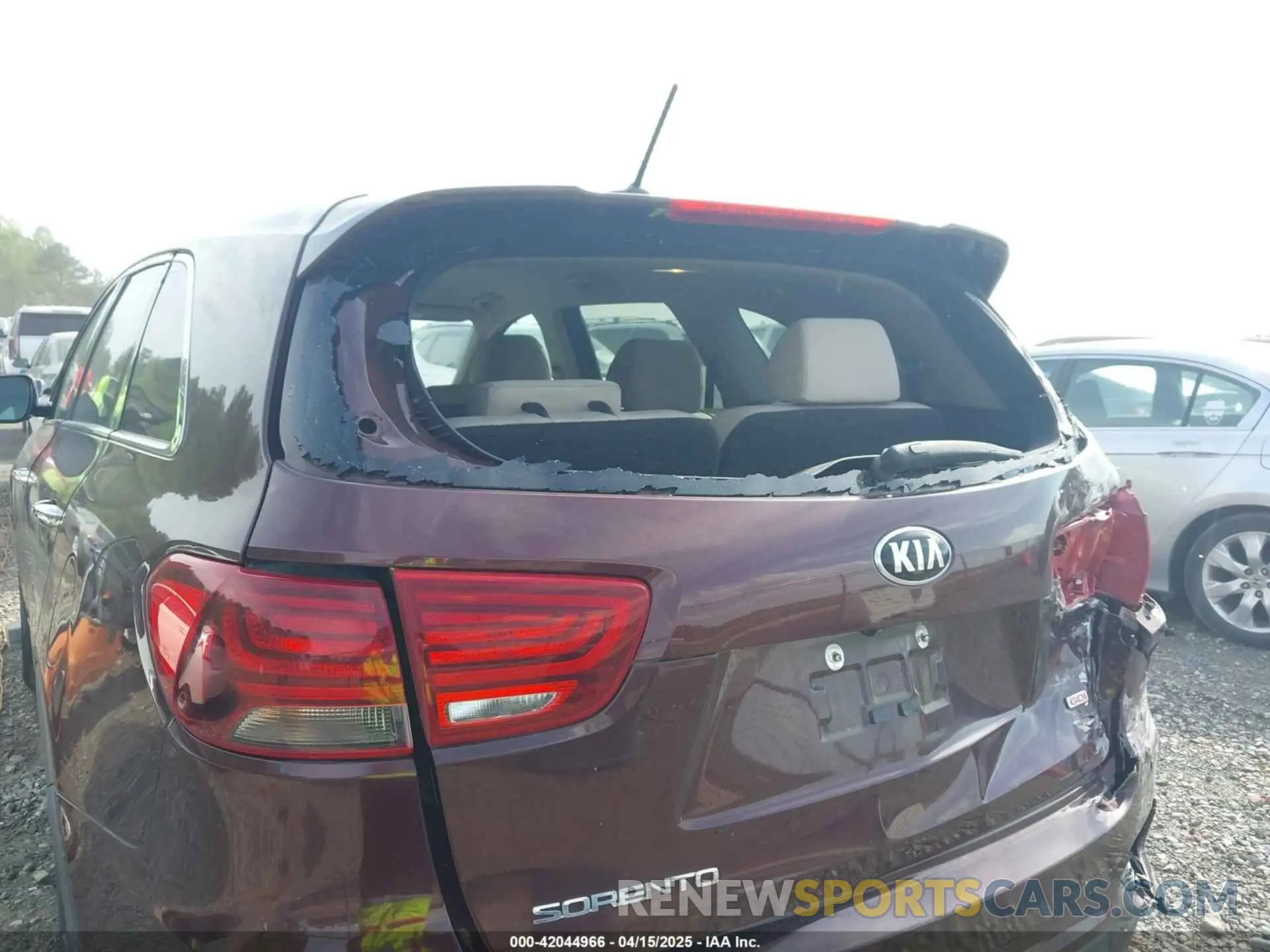 18 fotografías del automóvil dañado 5XYPGDA33KG554768 KIA SORENTO 2019