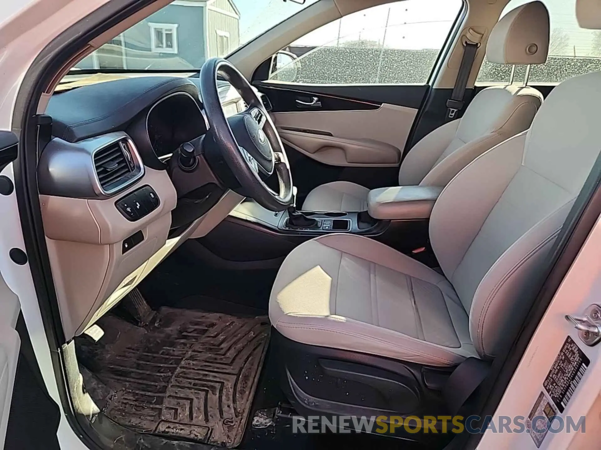 19 fotografías del automóvil dañado 5XYPGDA34KG503750 KIA SORENTO 2019