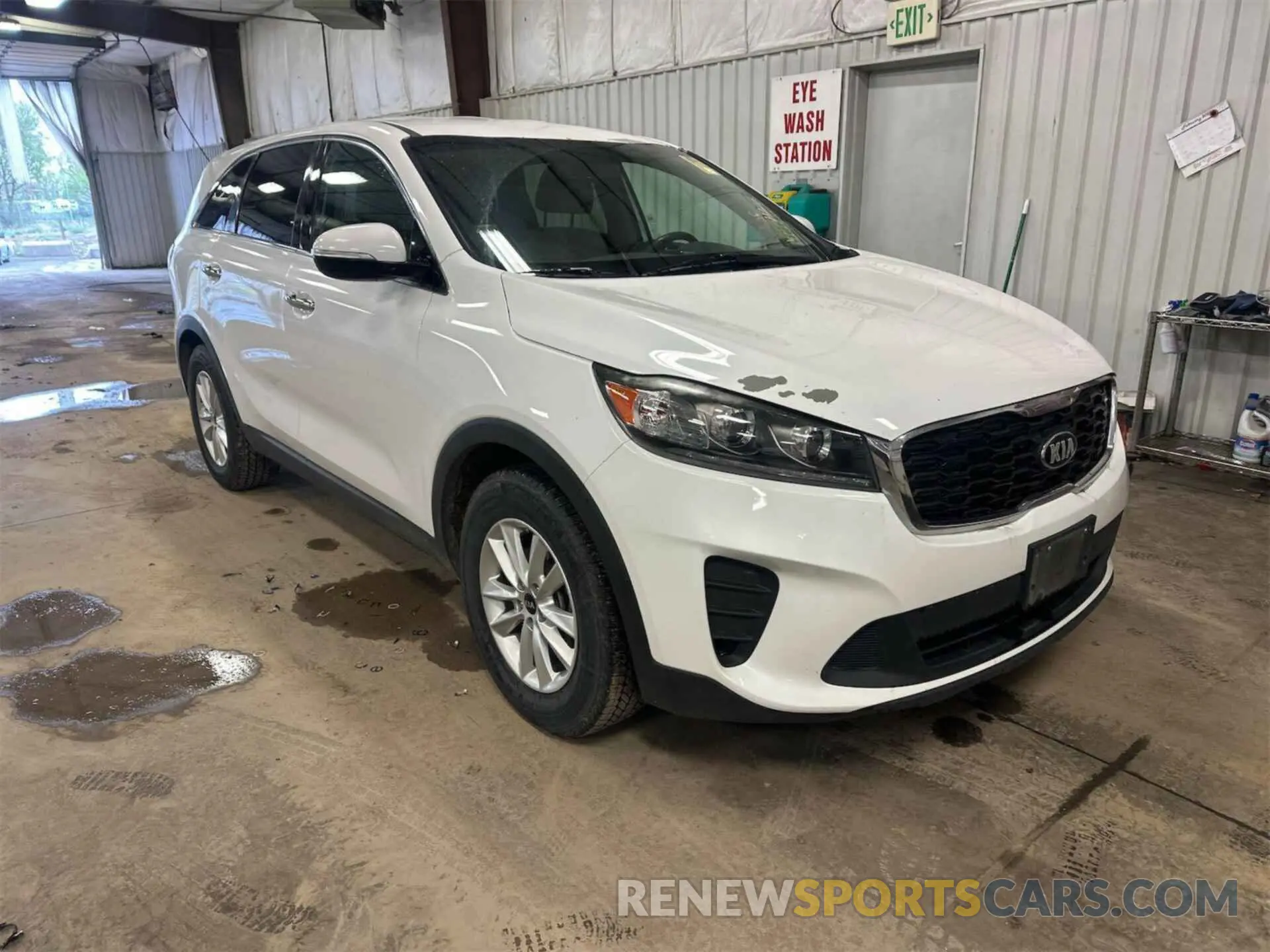 4 fotografías del automóvil dañado 5XYPGDA34KG503750 KIA SORENTO 2019