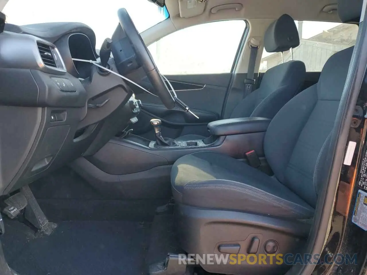 7 fotografías del automóvil dañado 5XYPGDA35KG450640 KIA SORENTO 2019