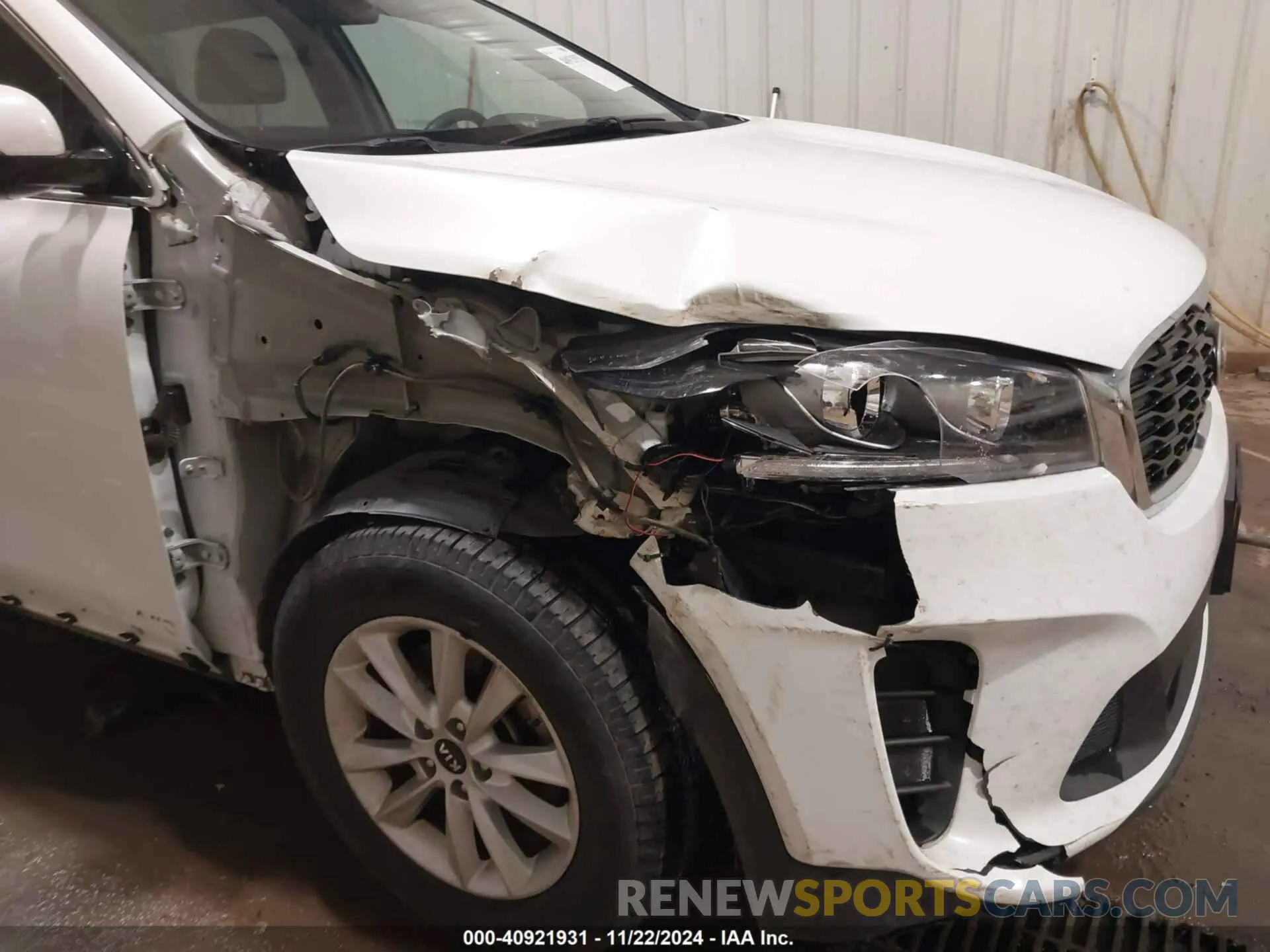 6 fotografías del automóvil dañado 5XYPGDA36KG542596 KIA SORENTO 2019