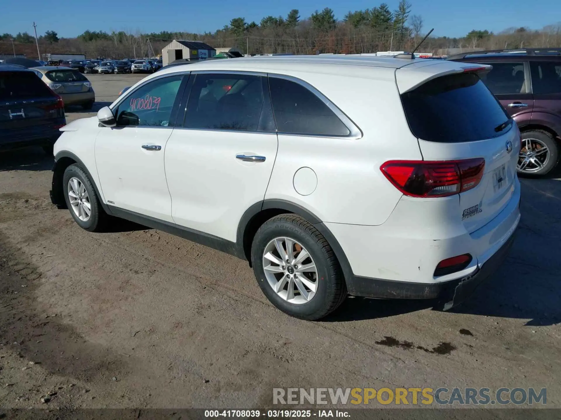3 fotografías del automóvil dañado 5XYPGDA37KG526732 KIA SORENTO 2019
