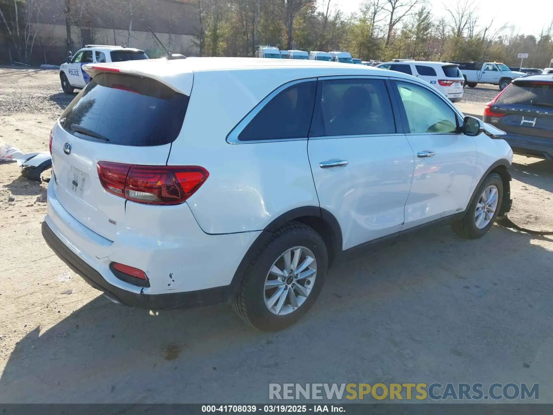 4 fotografías del automóvil dañado 5XYPGDA37KG526732 KIA SORENTO 2019
