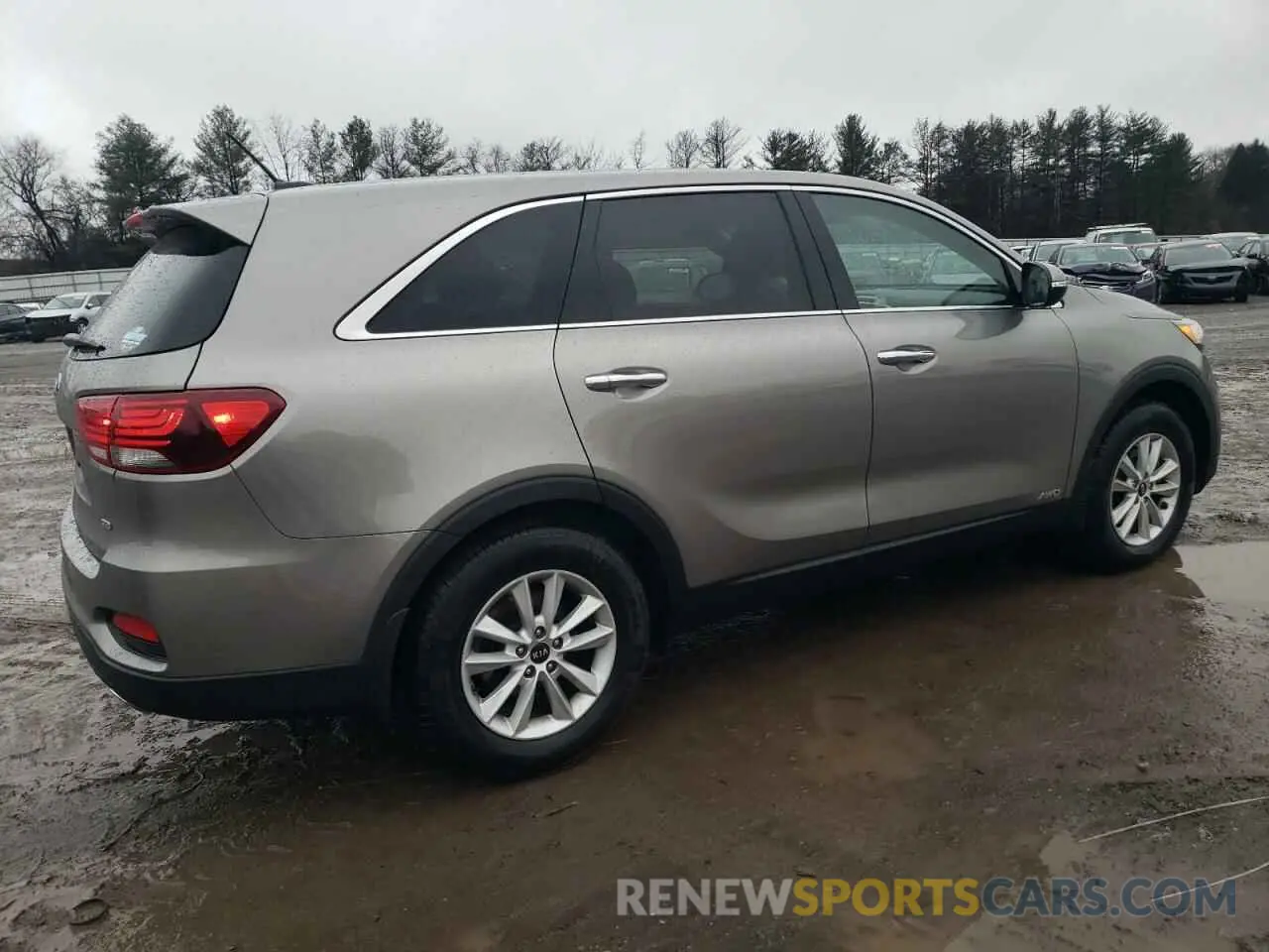 3 fotografías del automóvil dañado 5XYPGDA38KG429636 KIA SORENTO 2019