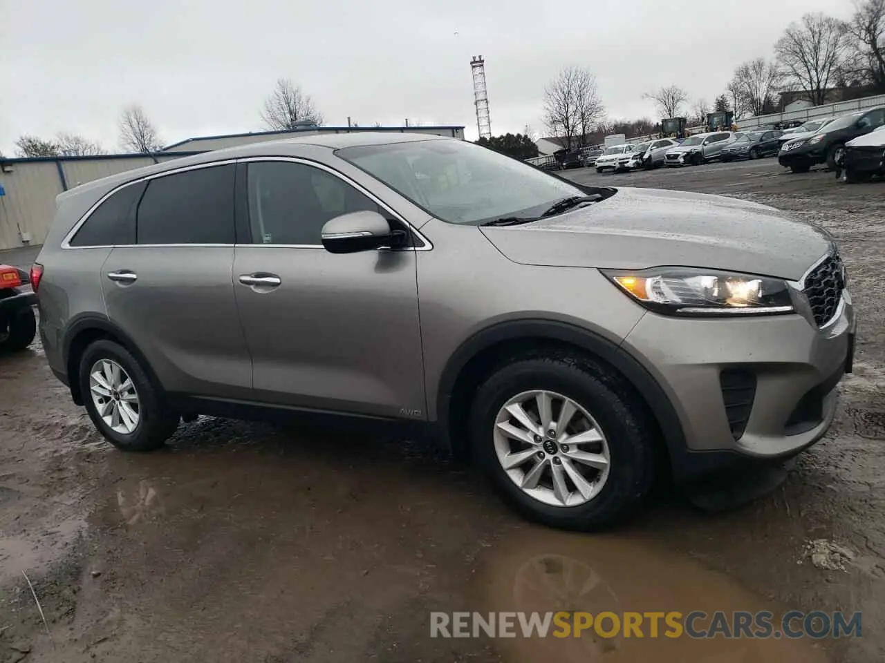 4 fotografías del automóvil dañado 5XYPGDA38KG429636 KIA SORENTO 2019