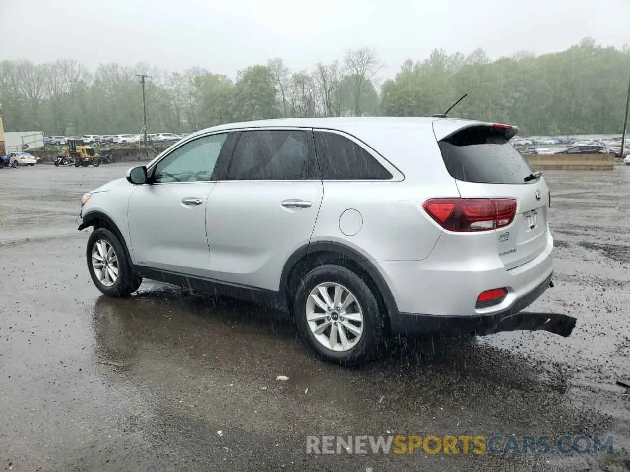 2 fotografías del automóvil dañado 5XYPGDA38KG545208 KIA SORENTO 2019
