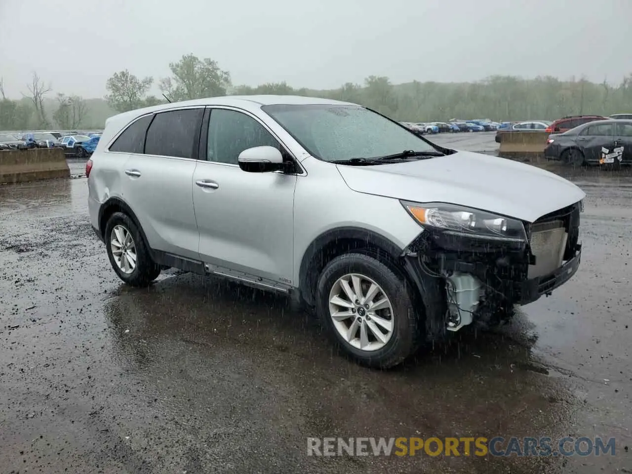 4 fotografías del automóvil dañado 5XYPGDA38KG545208 KIA SORENTO 2019