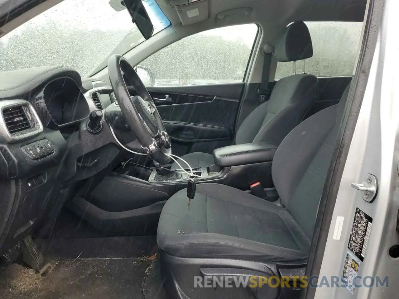 7 fotografías del automóvil dañado 5XYPGDA38KG545208 KIA SORENTO 2019