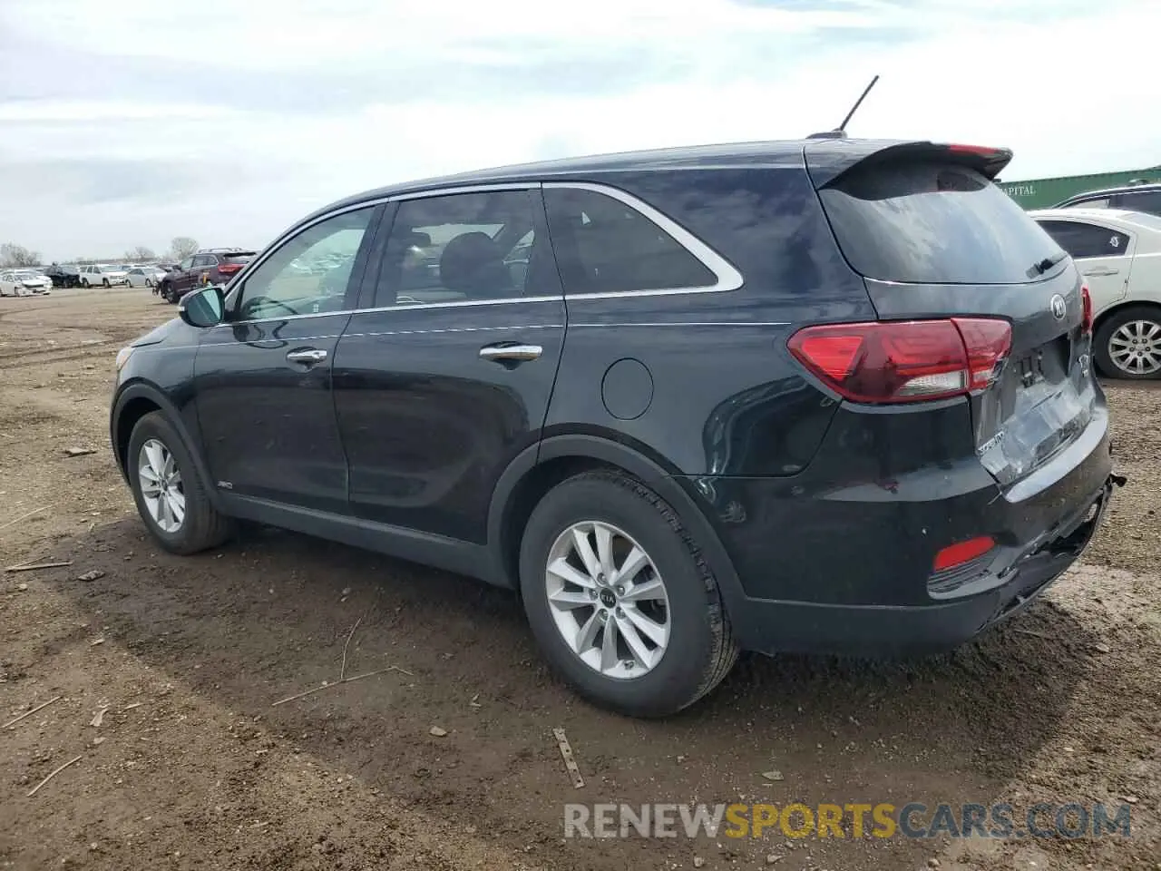 2 fotografías del automóvil dañado 5XYPGDA38KG574658 KIA SORENTO 2019