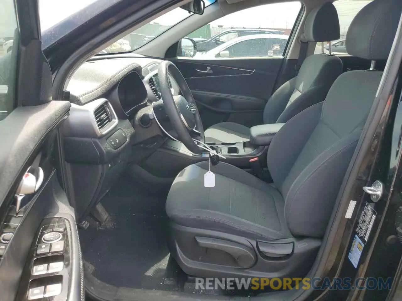 7 fotografías del automóvil dañado 5XYPGDA38KG574658 KIA SORENTO 2019