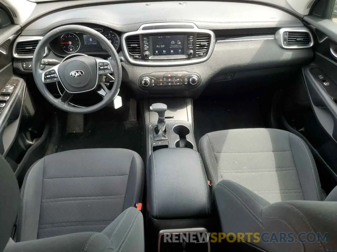 8 fotografías del automóvil dañado 5XYPGDA38KG574658 KIA SORENTO 2019