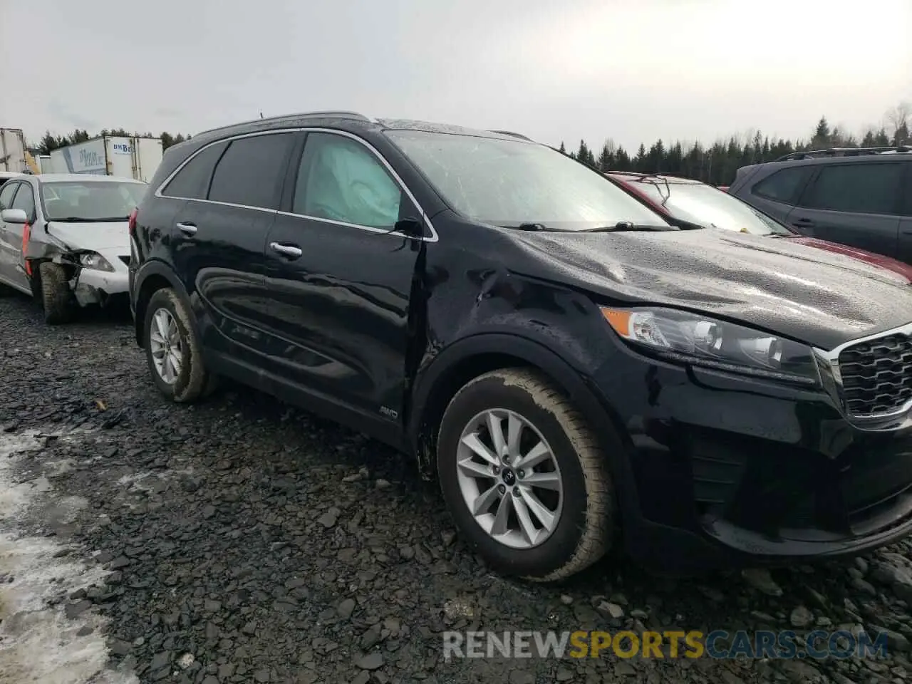 4 fotografías del automóvil dañado 5XYPGDA38KG606136 KIA SORENTO 2019