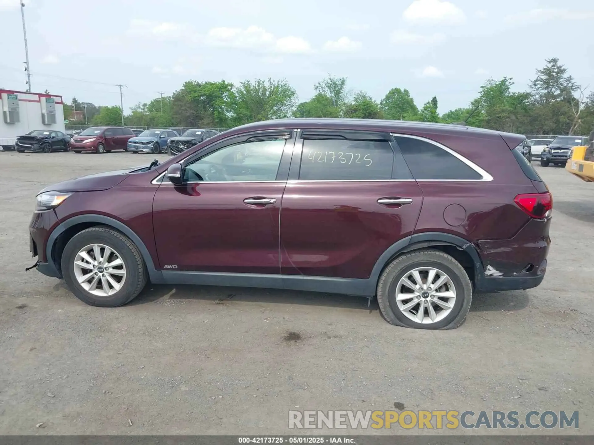 14 fotografías del automóvil dañado 5XYPGDA39KG478036 KIA SORENTO 2019