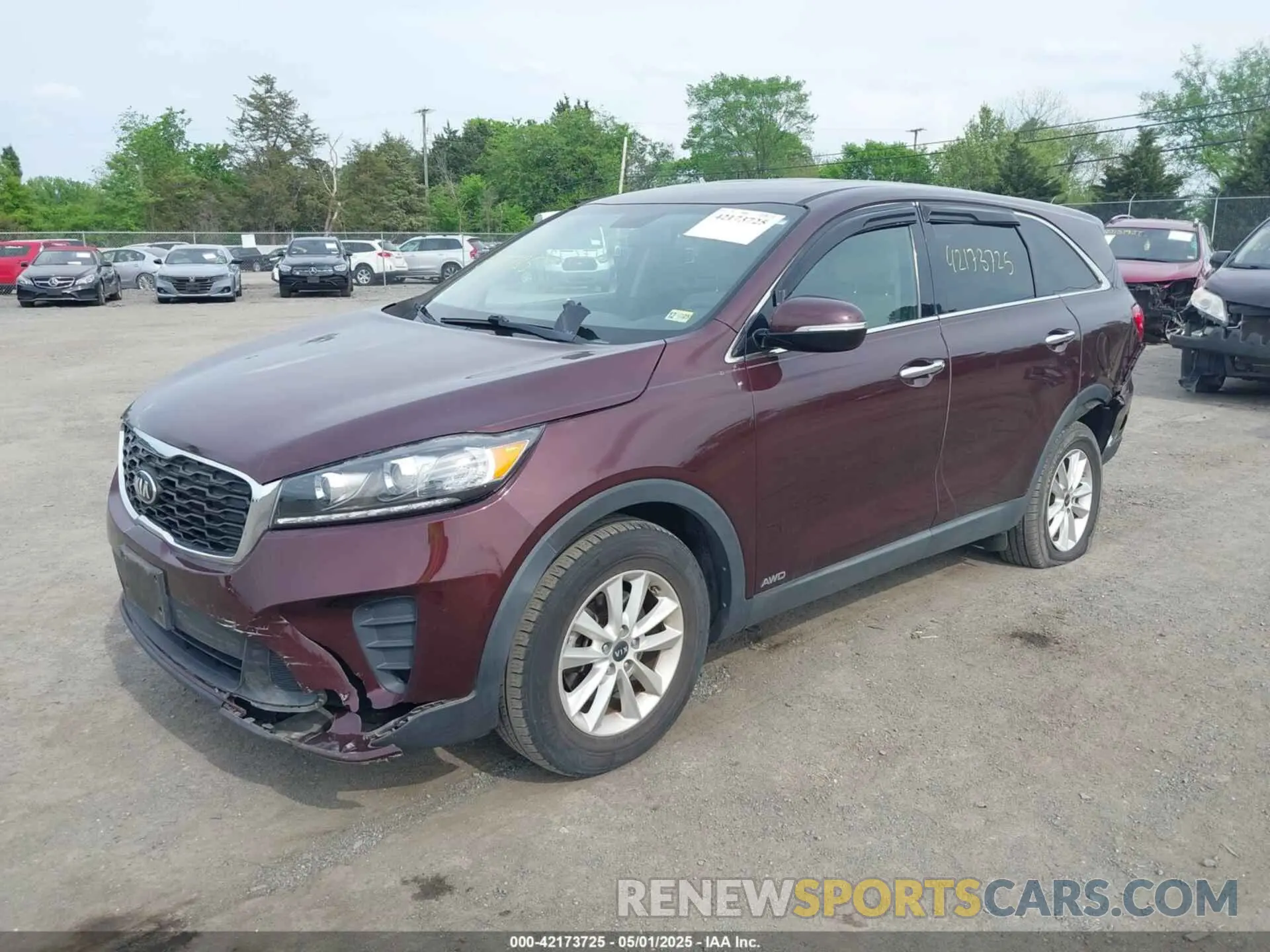 2 fotografías del automóvil dañado 5XYPGDA39KG478036 KIA SORENTO 2019