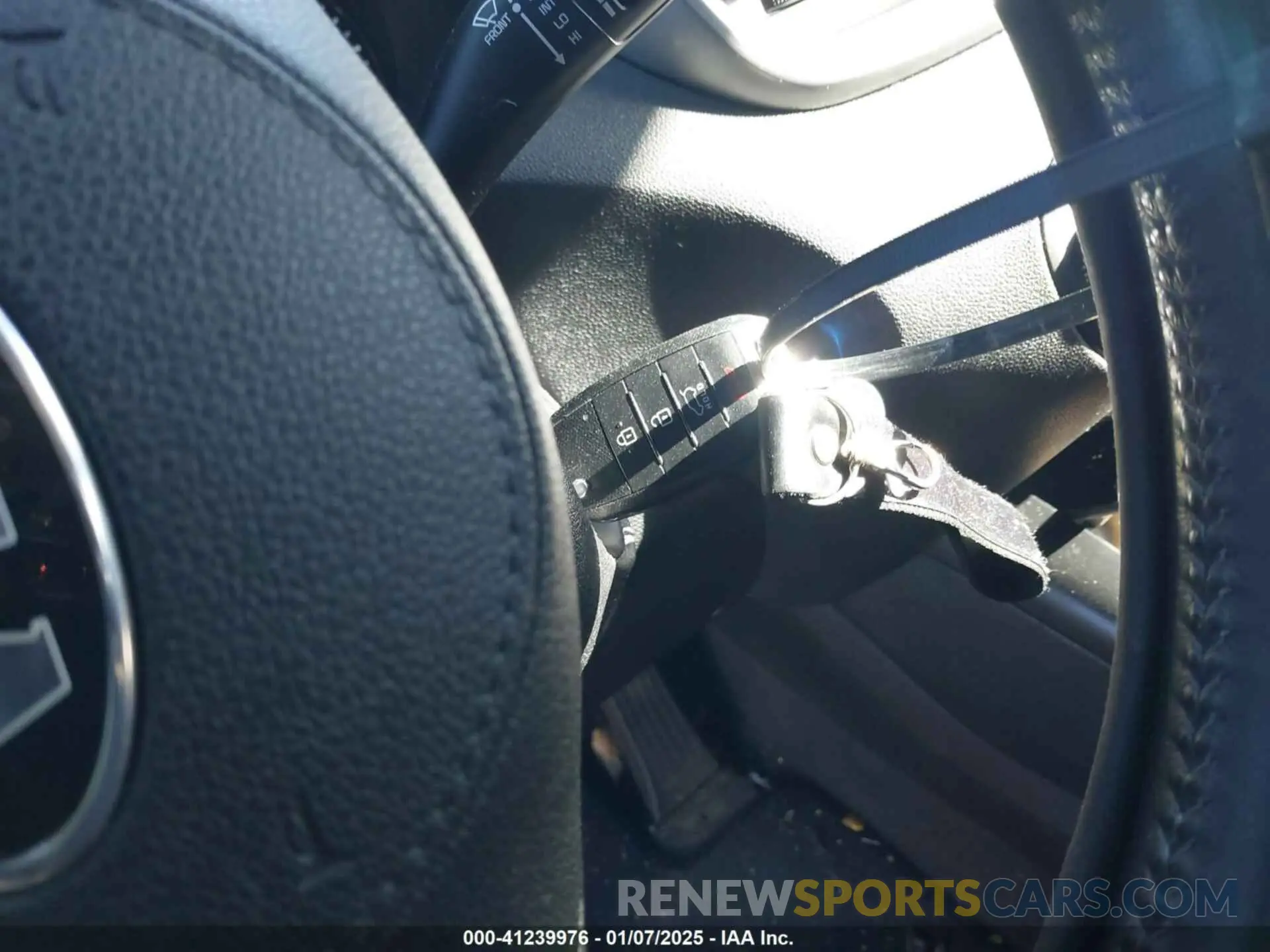 11 fotografías del automóvil dañado 5XYPGDA3XKG437009 KIA SORENTO 2019