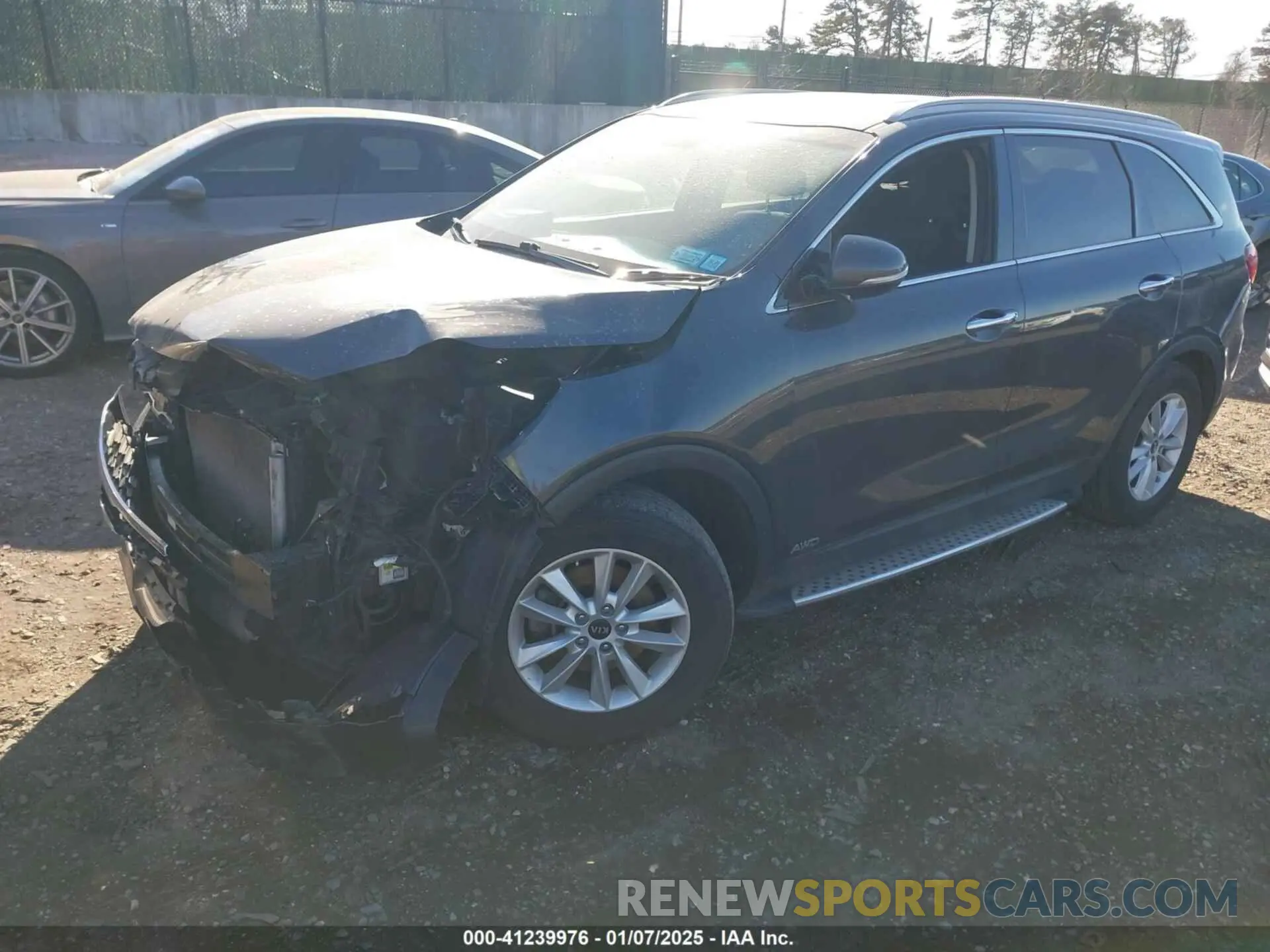 2 fotografías del automóvil dañado 5XYPGDA3XKG437009 KIA SORENTO 2019