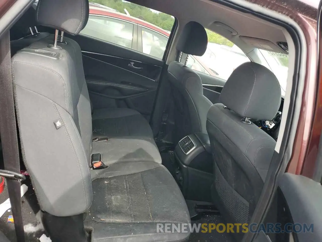 10 fotografías del automóvil dañado 5XYPGDA3XKG558803 KIA SORENTO 2019