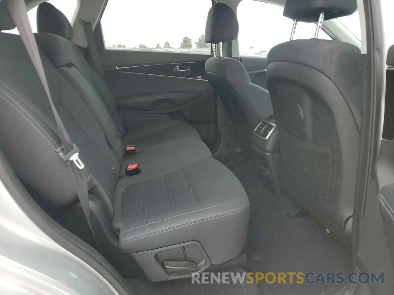 11 fotografías del automóvil dañado 5XYPGDA50KG561615 KIA SORENTO 2019