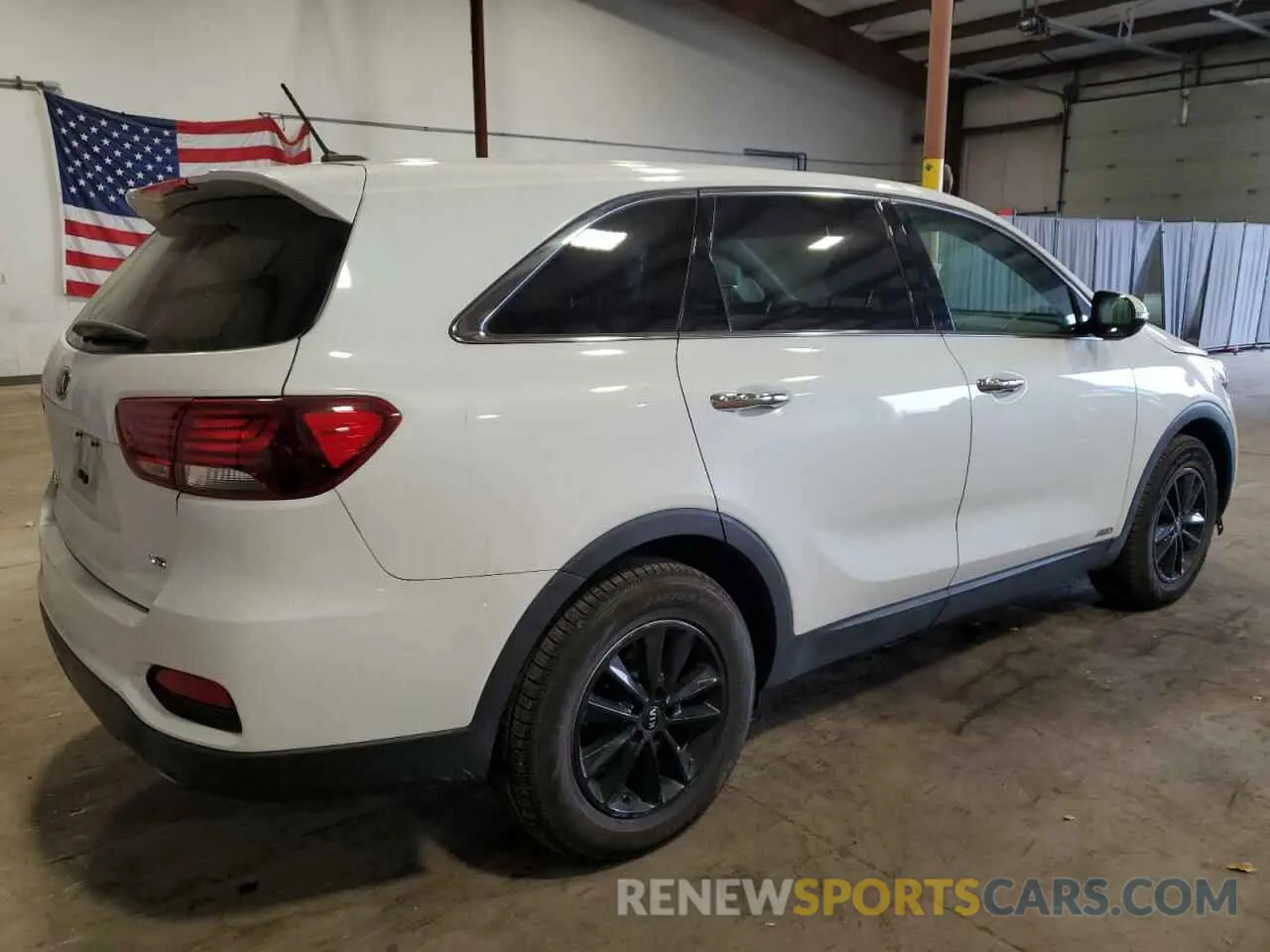 3 fotografías del automóvil dañado 5XYPGDA51KG474712 KIA SORENTO 2019