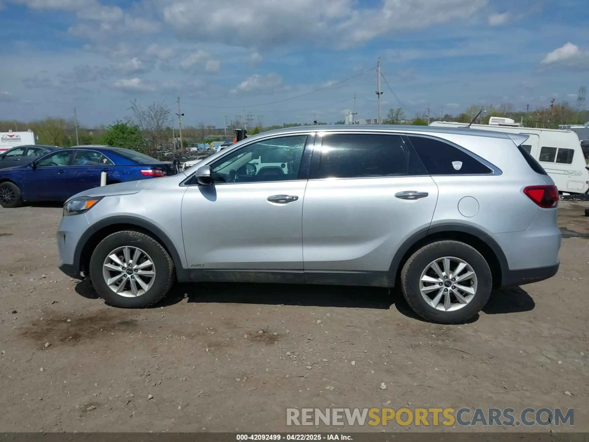 13 fotografías del automóvil dañado 5XYPGDA51KG571442 KIA SORENTO 2019