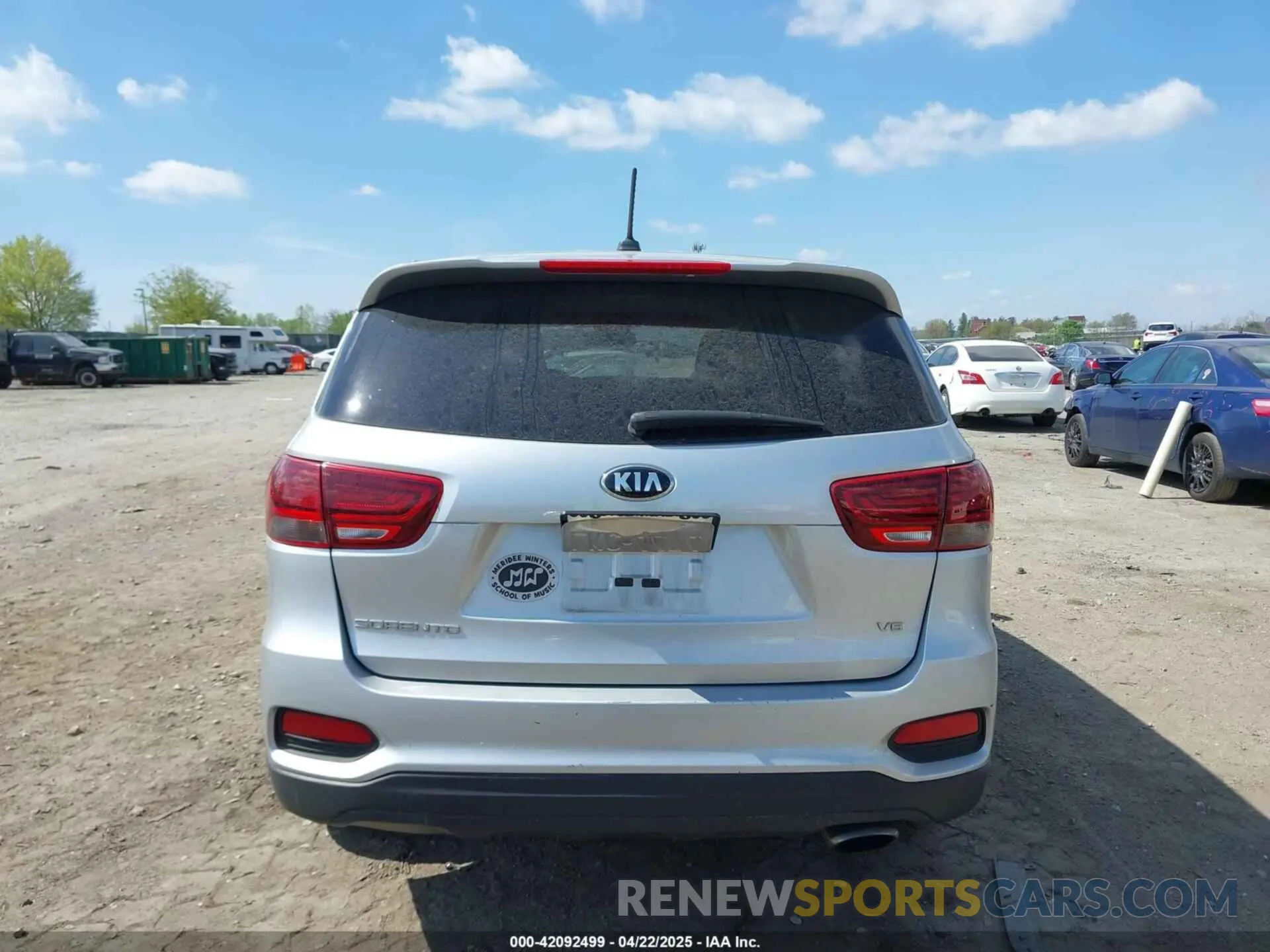 15 fotografías del automóvil dañado 5XYPGDA51KG571442 KIA SORENTO 2019