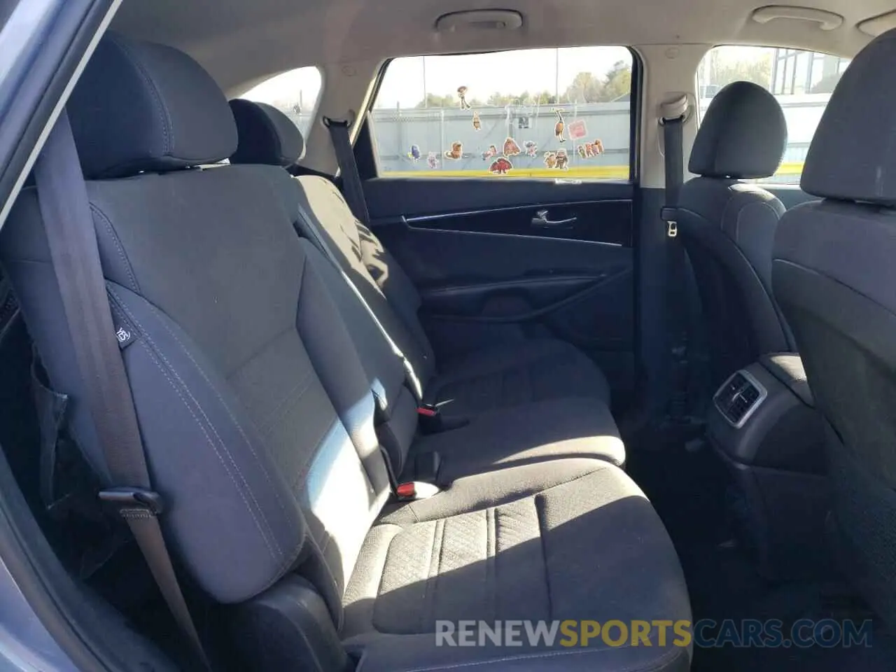 11 fotografías del automóvil dañado 5XYPGDA51KG605007 KIA SORENTO 2019