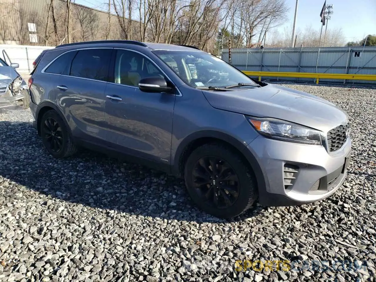 4 fotografías del automóvil dañado 5XYPGDA51KG605007 KIA SORENTO 2019