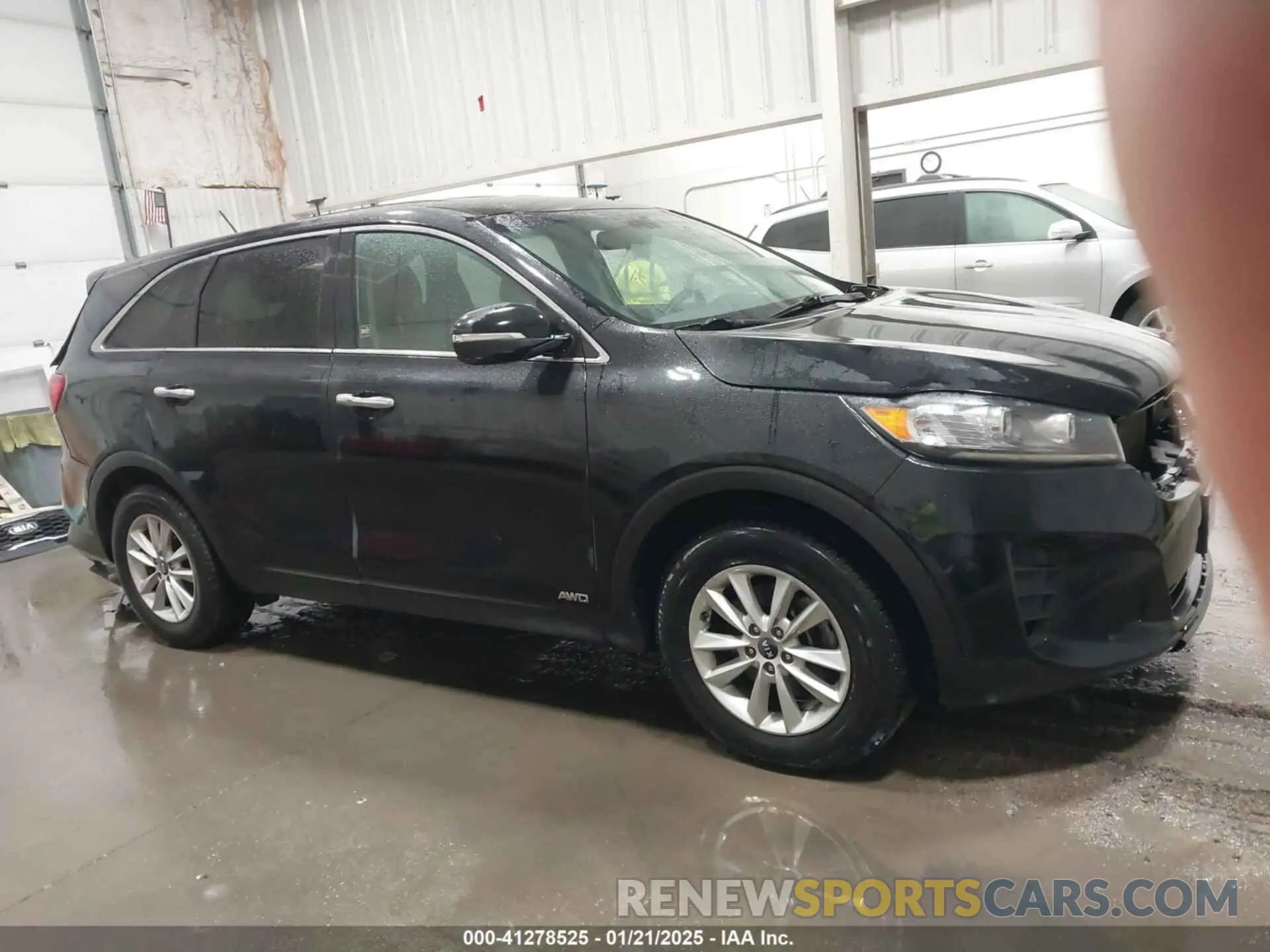 14 fotografías del automóvil dañado 5XYPGDA53KG449911 KIA SORENTO 2019