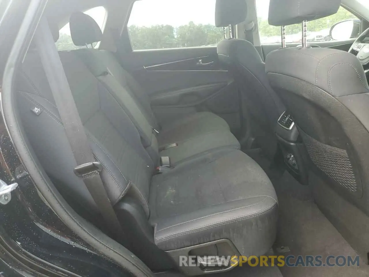 11 fotografías del automóvil dañado 5XYPGDA53KG536952 KIA SORENTO 2019