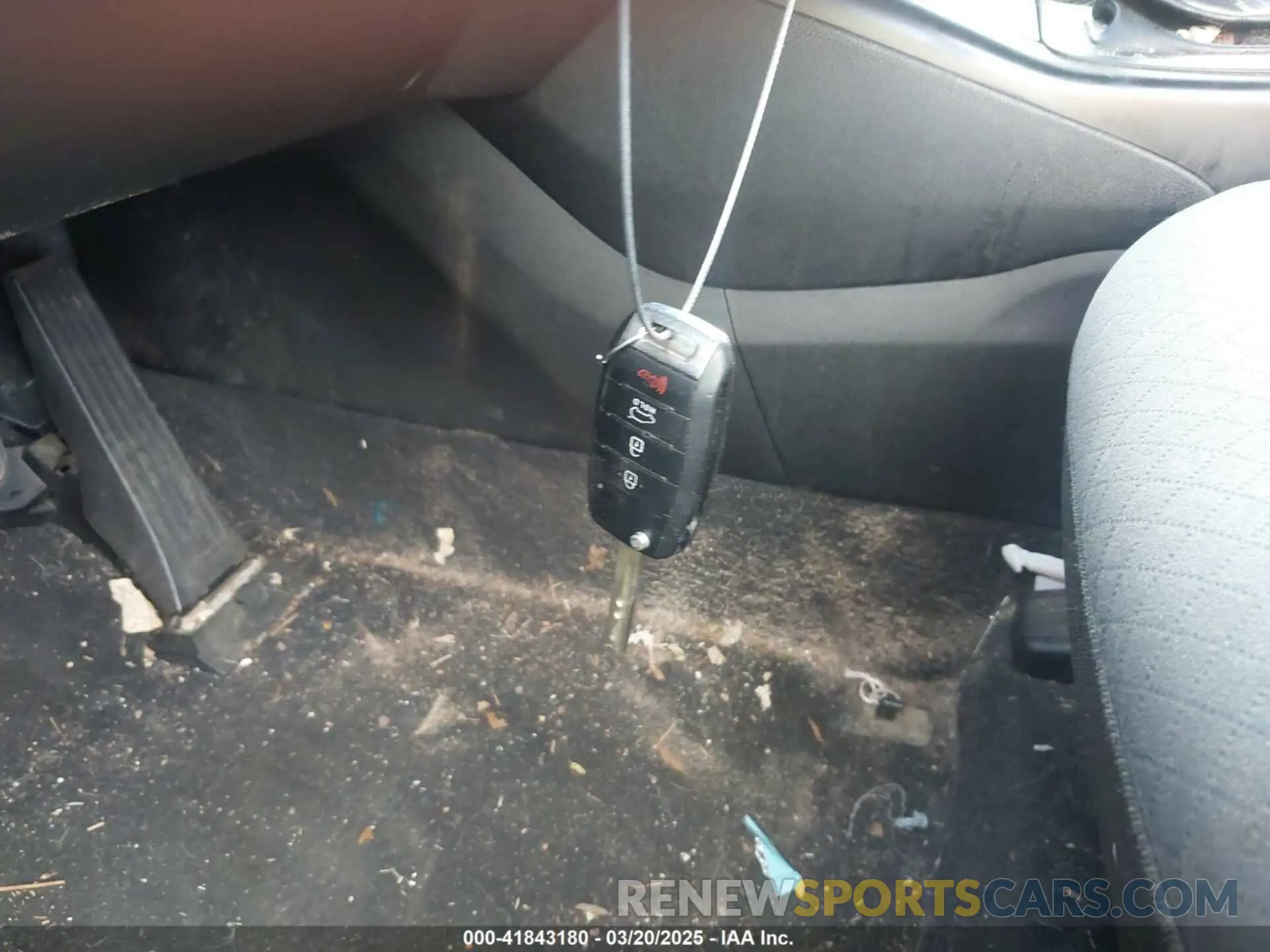 11 fotografías del automóvil dañado 5XYPGDA54KG440649 KIA SORENTO 2019