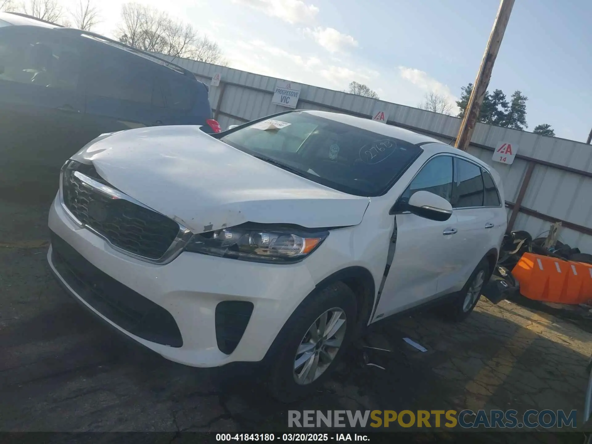 2 fotografías del automóvil dañado 5XYPGDA54KG440649 KIA SORENTO 2019
