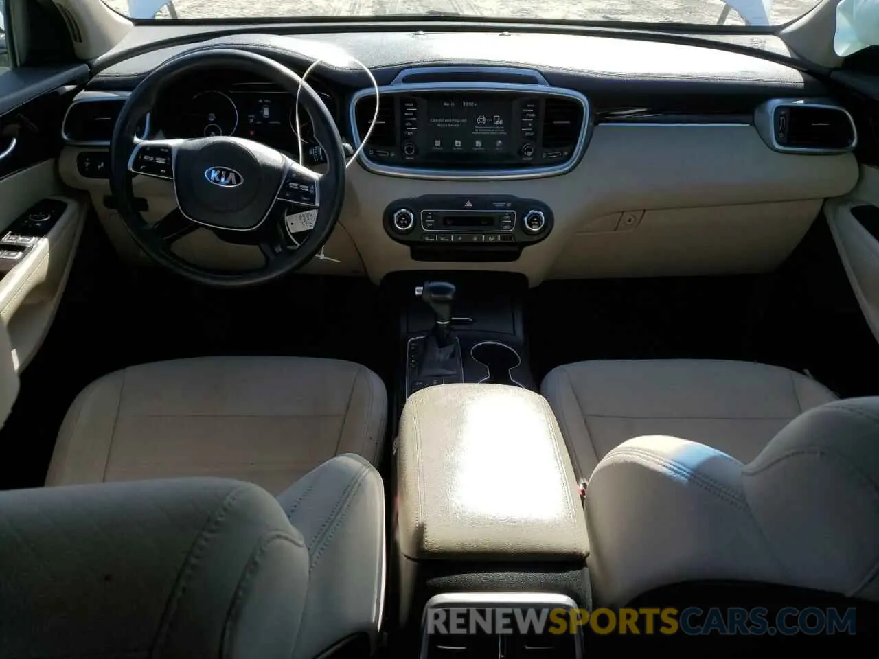 8 fotografías del automóvil dañado 5XYPGDA54KG483145 KIA SORENTO 2019