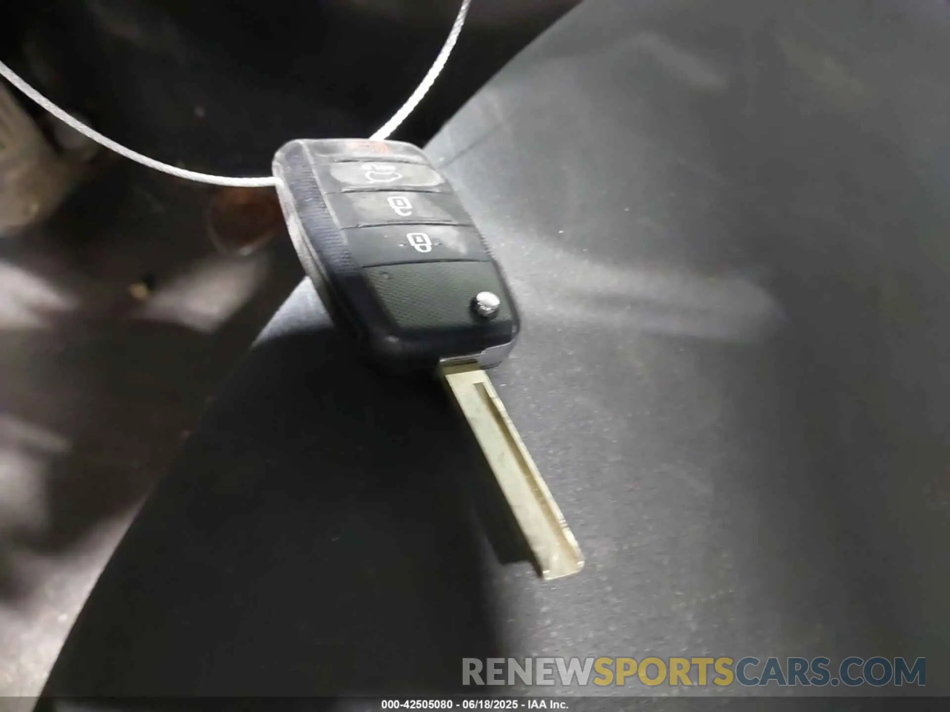 11 fotografías del automóvil dañado 5XYPGDA54KG584282 KIA SORENTO 2019