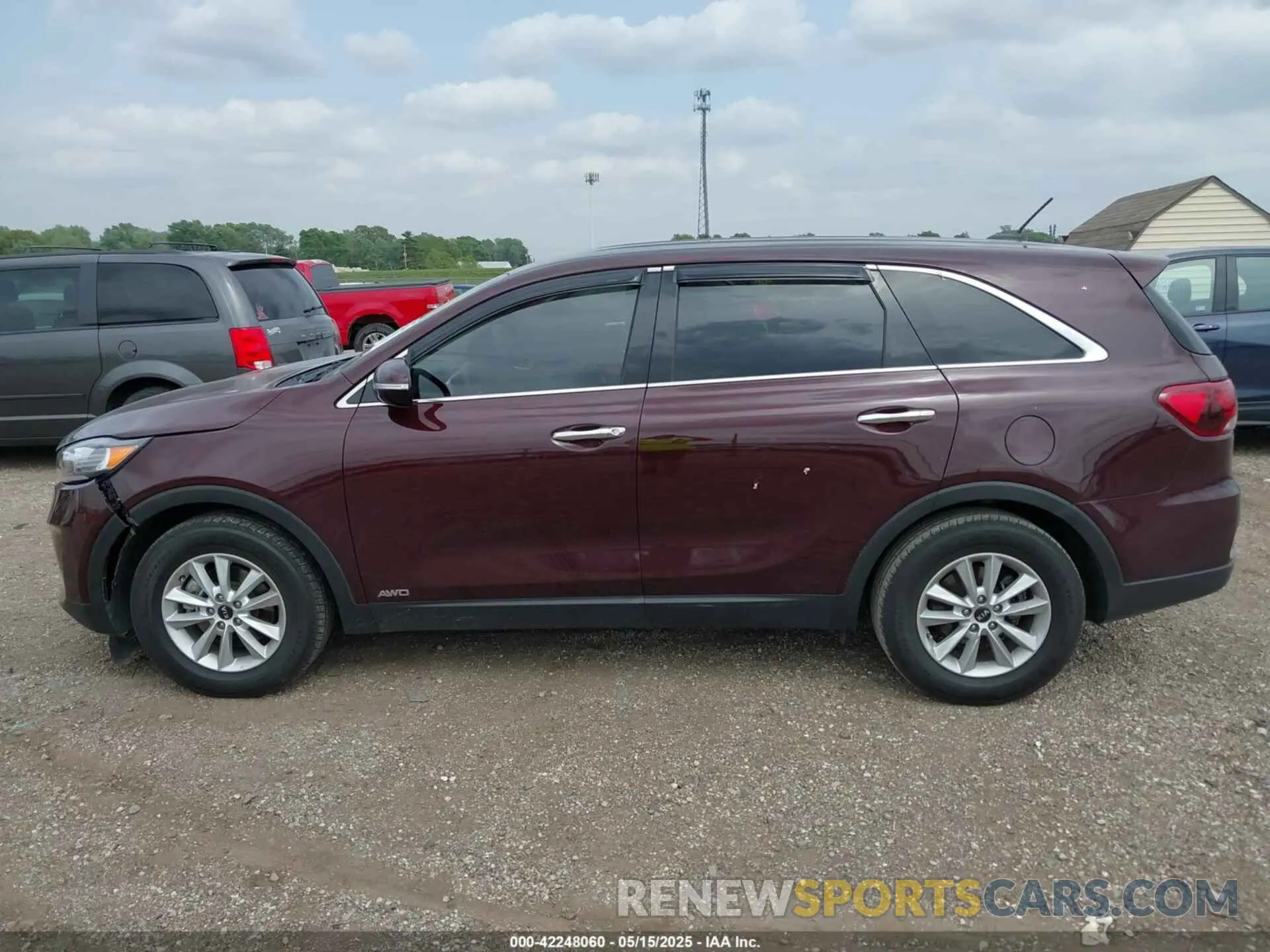 14 fotografías del automóvil dañado 5XYPGDA55KG447576 KIA SORENTO 2019