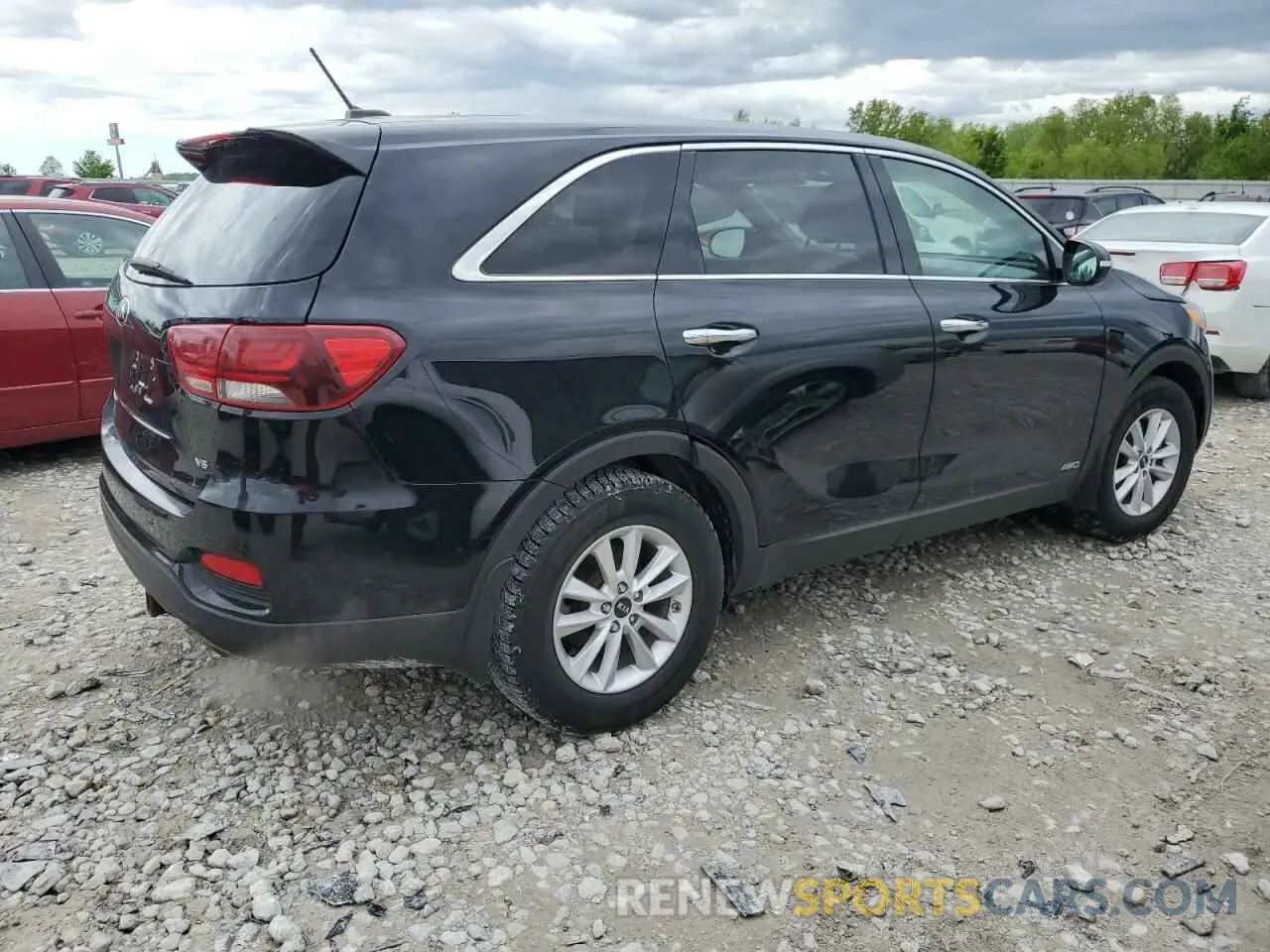 3 fotografías del automóvil dañado 5XYPGDA55KG505878 KIA SORENTO 2019