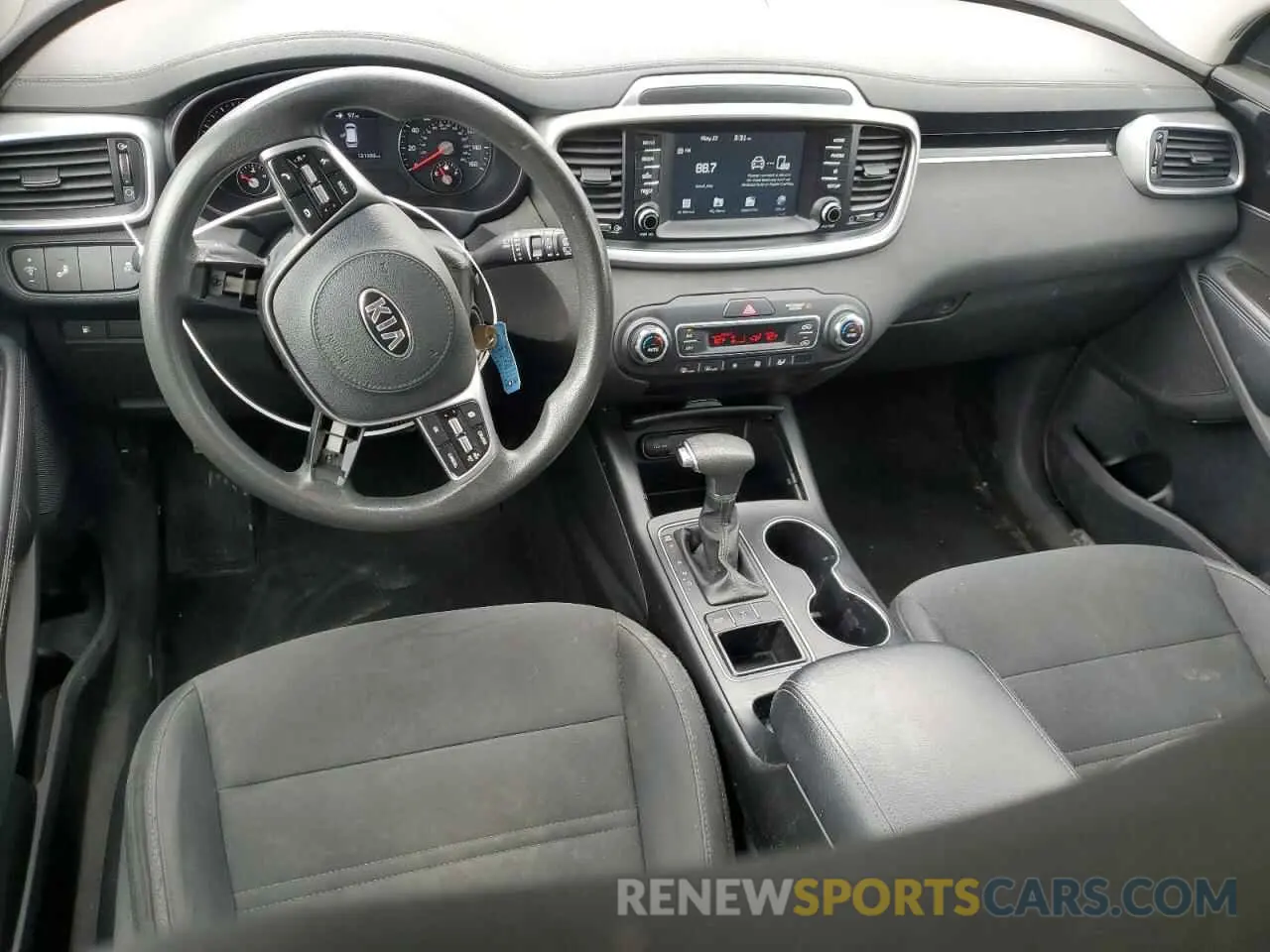 8 fotografías del automóvil dañado 5XYPGDA55KG505878 KIA SORENTO 2019