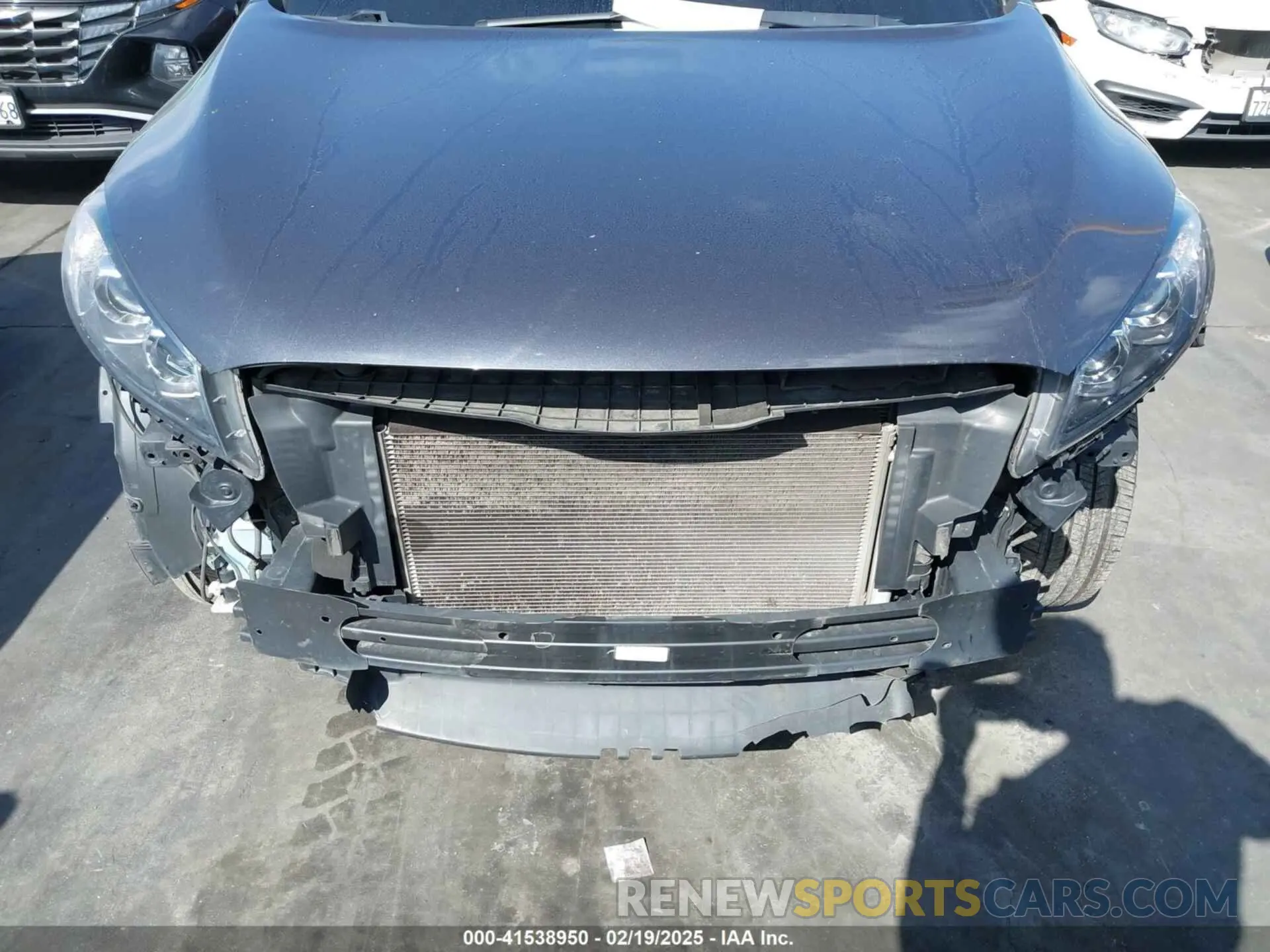 13 fotografías del automóvil dañado 5XYPGDA55KG553235 KIA SORENTO 2019