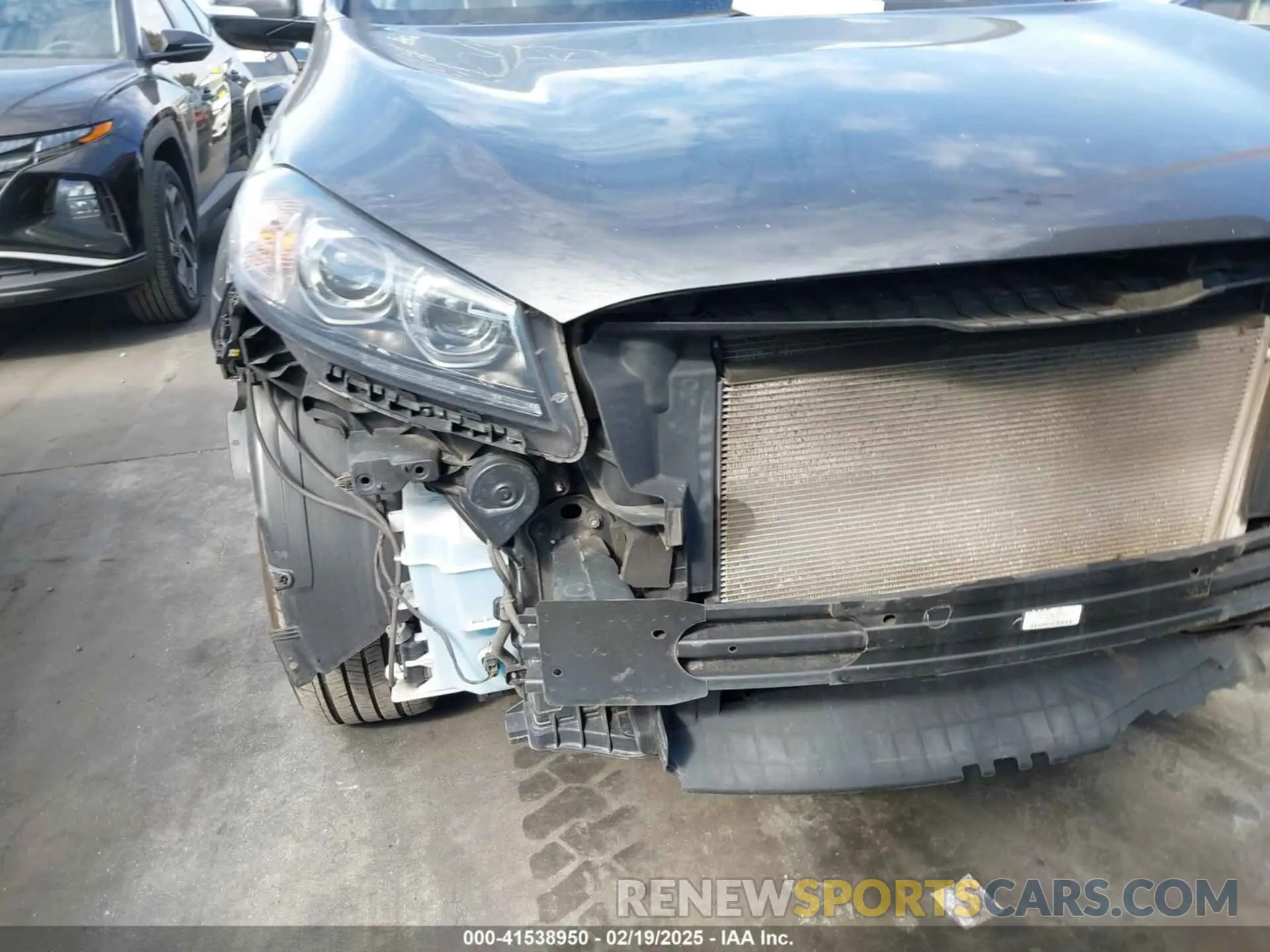 21 fotografías del automóvil dañado 5XYPGDA55KG553235 KIA SORENTO 2019