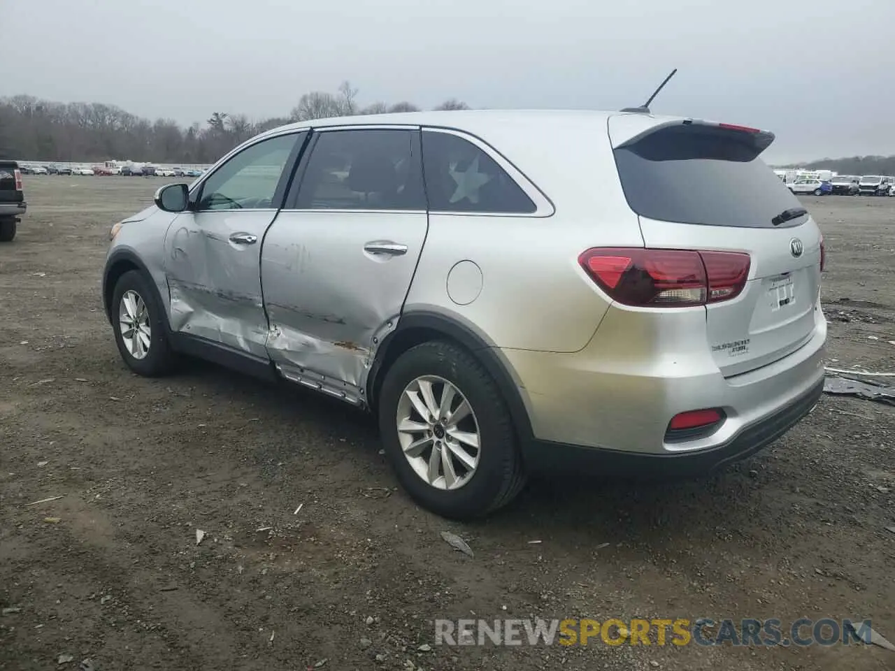 2 fotografías del automóvil dañado 5XYPGDA56KG488041 KIA SORENTO 2019