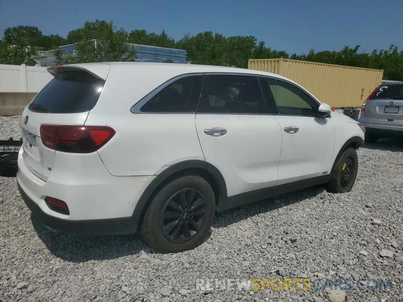 3 fotografías del automóvil dañado 5XYPGDA57KG466792 KIA SORENTO 2019