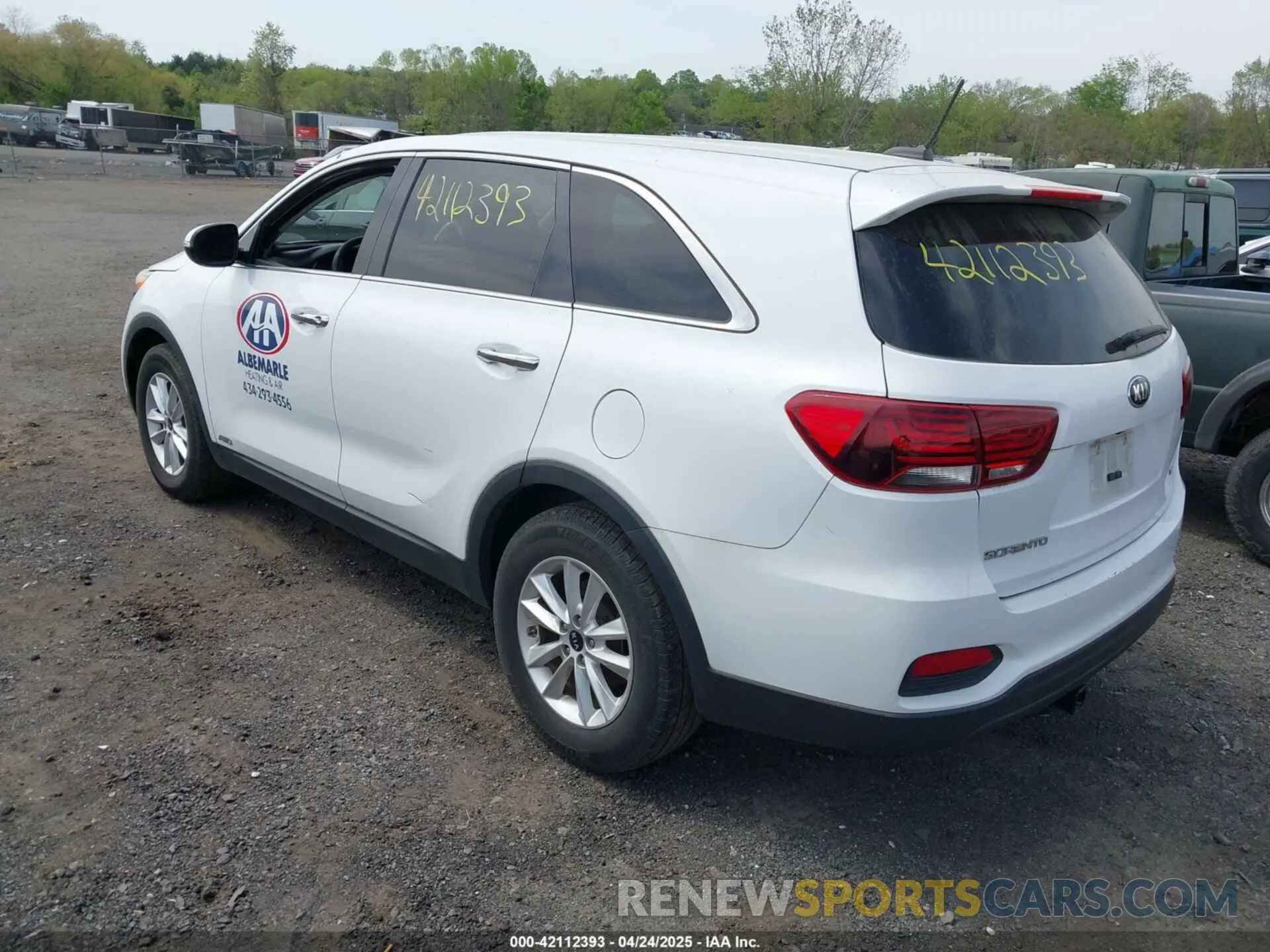 3 fotografías del automóvil dañado 5XYPGDA59KG440713 KIA SORENTO 2019